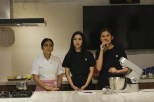 Lets Share Indonesia dan Amy and Cake Bistro Gelar Donasi Melalui Pelatihan Pembuatan Kue Raspberry Gluten Free