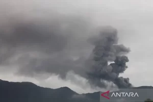 Gunung Marapi Sumbar 46 Kali Erupsi