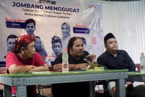 Sejumlah Aktivis di Jombang Bedah Buku Hitam Prabowo Subianto Sejarah Kelam Reformasi 98