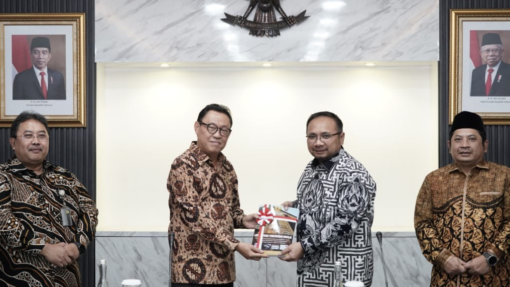 BPK Serahkan LHP 2023, Menag : Rekomendasi BPK Menjadi Baseline Tindaklanjut