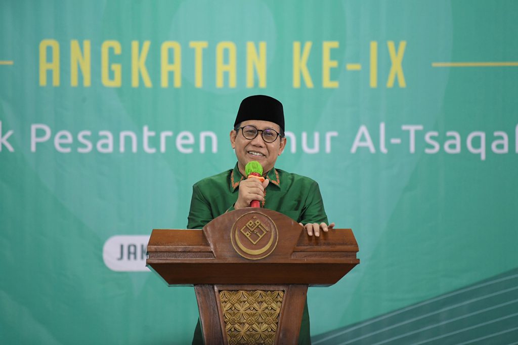 GUS HALIM AJAK LULUSAN PONDOK PESANTREN JADI MAHASANTRI