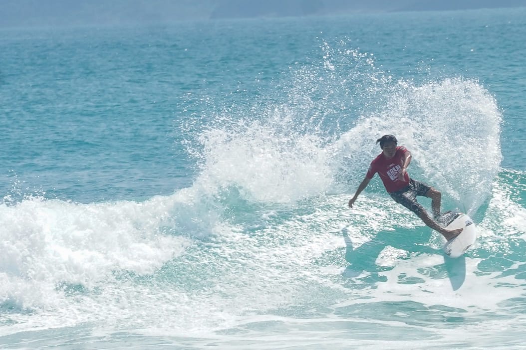 Menteri Pemuda dan Olahraga (Menpora) Republik Indonesia (RI), Ario Bimo Nandito Ariotedjo akan memasukan gelaran World Surf League (WSL) Krui Pro masuk dalam agenda nasional pada tahun 2025 mendatang untuk mendukung bibit atlet surfing Indonesia.