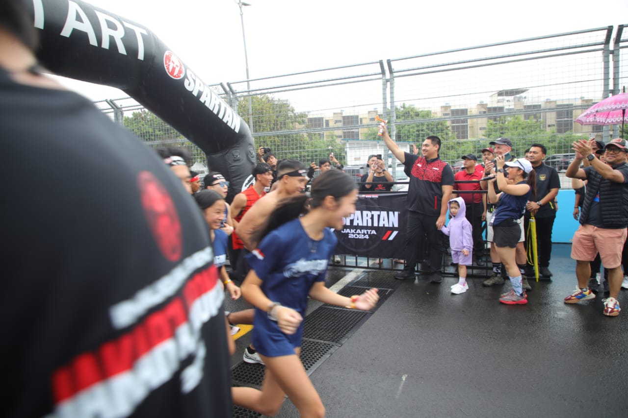 Menteri Pemuda dan Olahraga (Menpora) RI Dito Ariotedjo menghadiri Awards Ceremony Spartan Race Jakarta 2024 di Carnaval Ancol, Sabtu (25/5) pagi. Ajang ini adalah bagian dari kompetisi lari halang rintang atau obstacle race terbesar di dunia yang untuk kali pertama digelar di Indonesia.