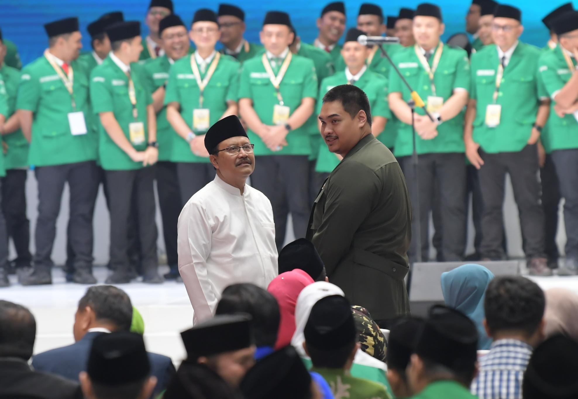 Menteri Pemuda dan Olahraga Republik Indonesia (Menpora RI) Dito Ariotedjo, menghadiri Pelantikan Pimpinan Pusat (PP) Gerakan Pemuda (GP) Ansor, Masa Khidmat 2024-2029 di Istora Senayan, Jakarta, Senin (27/5). Pelantikan ini juga dihadiri Presiden Joko Widodo.