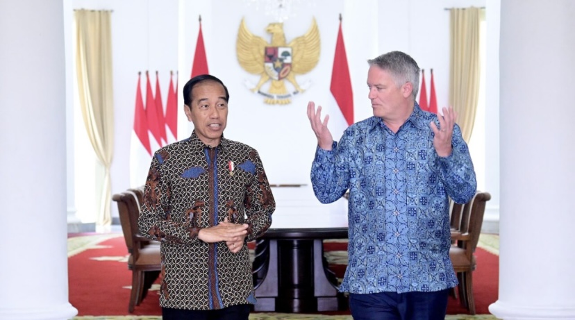 Presiden Joko Widodo menerima Sekretaris Jenderal Organisasi Kerja Sama dan Pembangunan Ekonomi atau Organisation for Economic Cooperation and Development (OECD), Mathias Cormann, beserta delegasi di Istana Kepresidenan Bogor, Provinsi Jawa Barat, pada Selasa, 28 Mei 2024.