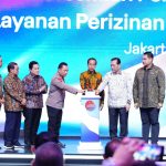 Menpora Dito Dampingi Presiden Jokowi Resmikan Peluncuran Digitalisasi Layanan Perizinan Penyelenggaraan Event.