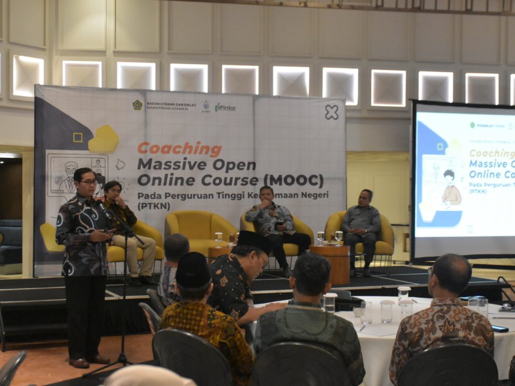 Pertama! Coaching MOOC bagi PTKN