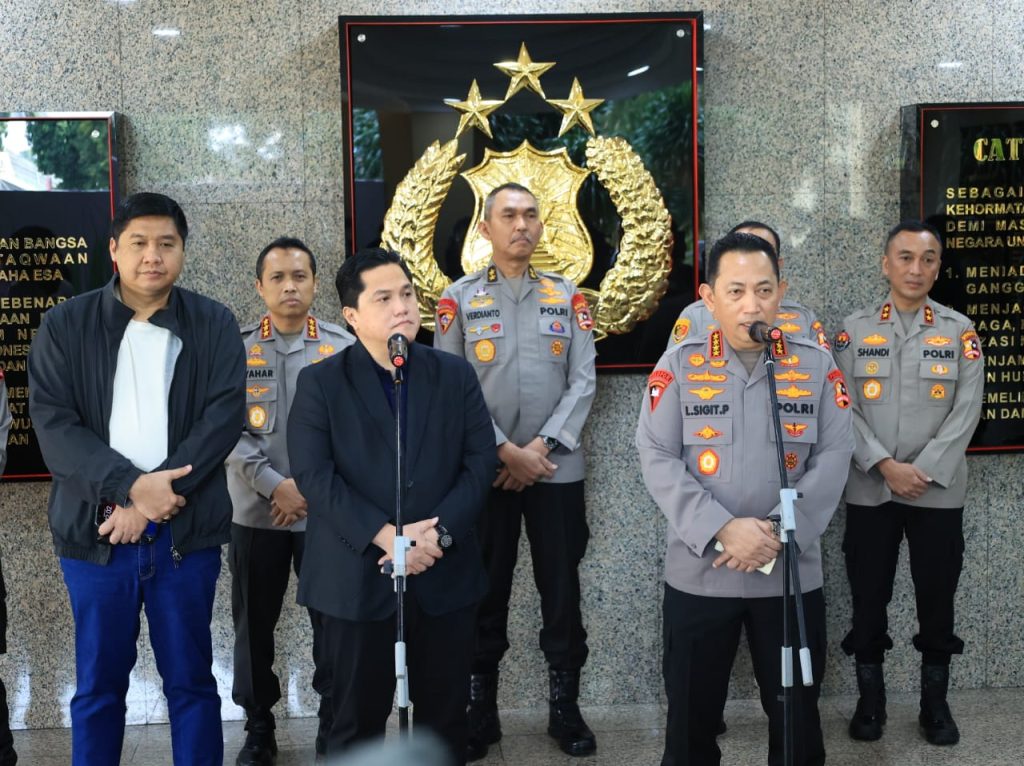 Kapolri dan Ketum PSSI Bertemu, Pastikan Penyelenggaraan Piala Presiden Berjalan Aman dan Lancar.