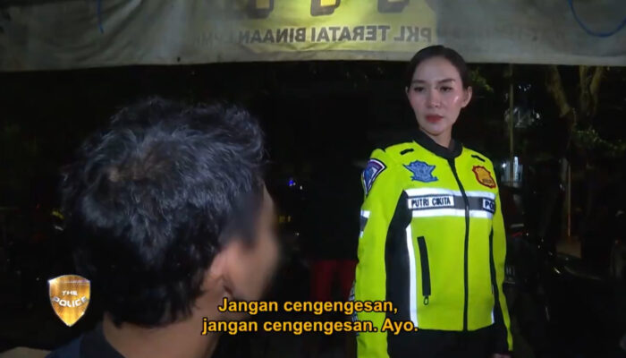 Viral, Polwan Ini Dirujak Netizen: Sok Ngajarin Sopan Santun