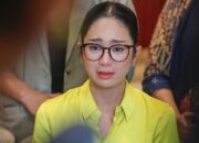 Ditipu Teman Dekat, Bunga Zainal Menangis Belasan Milliar Hilang