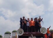 Kena Lempar Batu saat Massa, Habiburokhman: Dulu Kami Lempar-Lemparan Juga