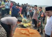 Viral, Video Detik-detik 4 Orang Tewas Tertabrak Kereta di Karawang