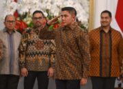 Mantan Ajudan Mayor Teddy Menjabat Sekretaris Kabinet, Ini Profil Lengkapnya