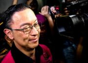 Tom Lembong Tulis Tangan Surat dari Rutan Salemba, Ternyata Begini Isinya
