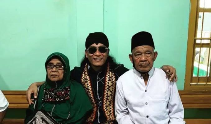 Pendakwah Viral Mengolok Penjual Es Teh, Ternyata Begini Silsilah Miftah