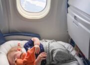 Lahir di Atas Pesawat, Bayi Ini Dapat Hadiah 90 Kali Penerbangan Gratis
