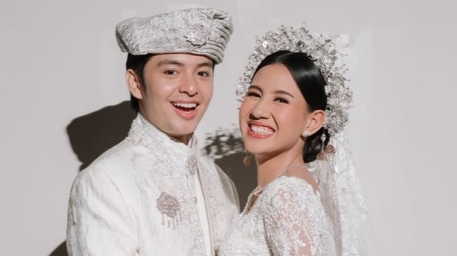 Kisah Cinta Angga dengan Shenina Sampai Pelaminan, Begini Selengkapnya