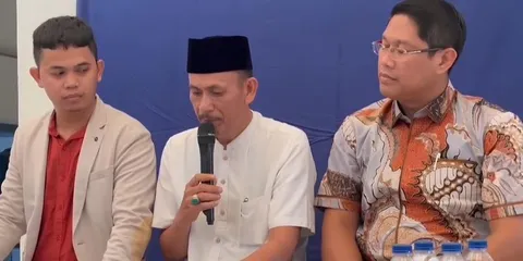 Pengacara Arsin Bantah Kades Kohod Terima Uang 23,2 Milliar dalam Kasus Pagar Laut