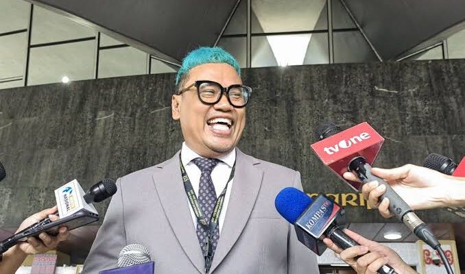 Nikita Mirzani Ditahan Kasus Pemerasan dan Pencucian Uang, Uya Kuya Apresiasi Kepolisian