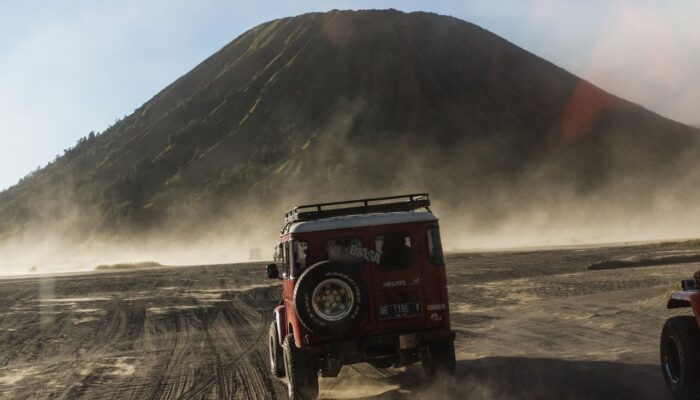 BPBD Probolinggo Himbau Wisatawan Waspada Longsor di Gunung Bromo