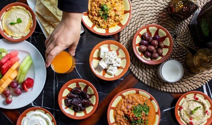 Ingin Kenyang Lebih Lama? Berikut 5 Daftar Makanan yang Cocok untuk Sahur