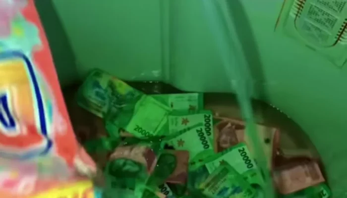 Viral, Mencuci Uang dengan Deterjen, Begini Faktanya