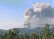 Gunung Dukono Kembali Erupsi, Semburkan Abu Vulkanik Hingga 1.900 Meter