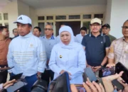 Ijazah Pekerja Ditahan Perusahaan, Khofifah: Saya Pastikan Pemprov Tuntaskan Masalah Ini