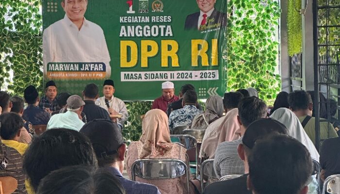 Marwan Jafar Soroti Ekonomi Warga Lesu, Minta Pemda Cepat Bertindak