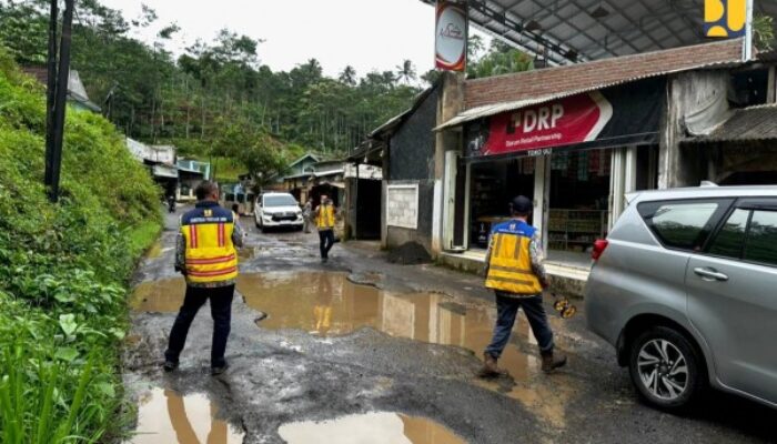 Kementerian PU Terjunkan Tim Tangani Kerusakan Jalan di Ruas Pamegatan – Singajaya Kabupaten Garut Jawa Barat