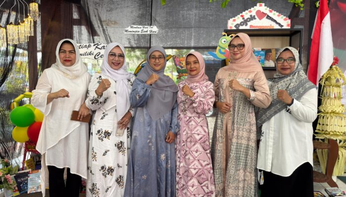 Neng Hani Dorong Pojok Baca Hadir hingga Desa di Kabupaten Probolinggo