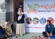 Bersama Jenggala, Ning Hani Soroti Krisis Sampah di Pantai Khanoman